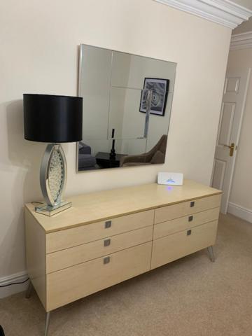 Central Spacious City Apartment Durham Bagian luar foto